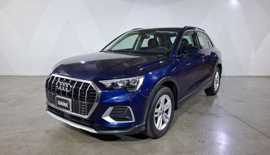 Audi • Q3