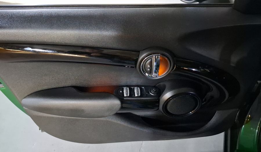 Mini Cooper 1.5 COOPER CHILI DCT Hatchback 2021