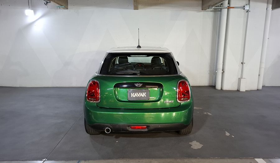 Mini Cooper 1.5 COOPER CHILI DCT Hatchback 2021