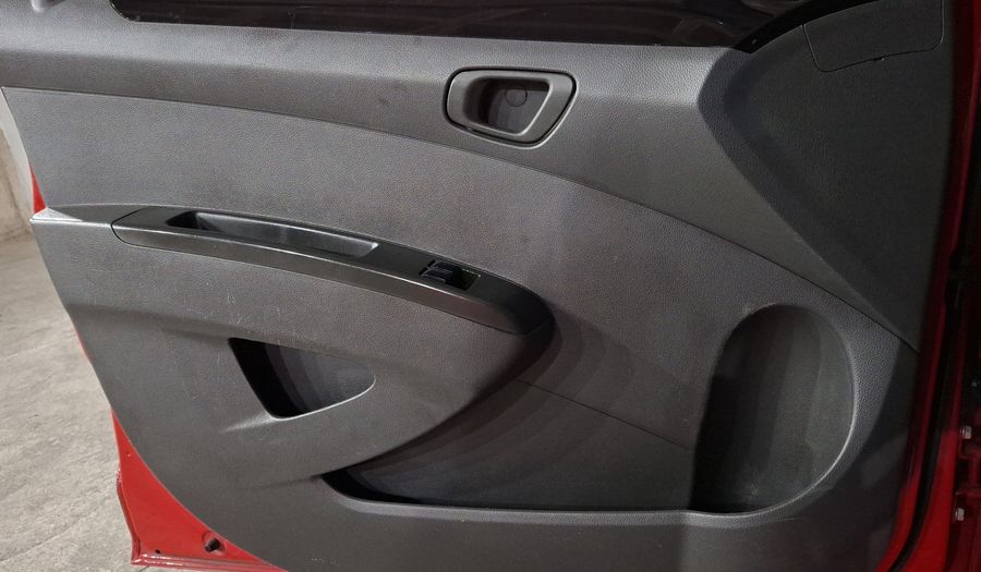 Chevrolet Spark 1.4 LT B MT Hatchback 2017