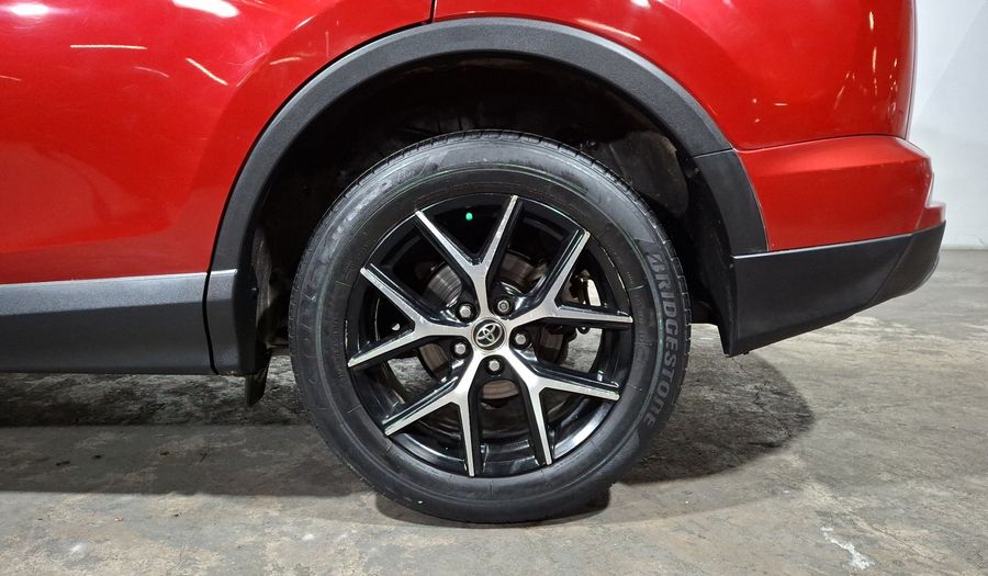 Toyota Rav4 2.5 L4 SE 4WD AT Suv 2016