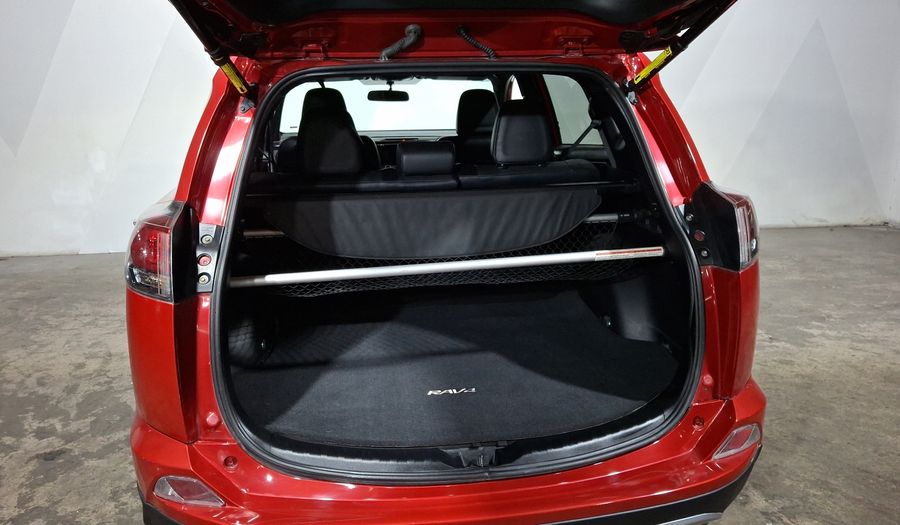 Toyota Rav4 2.5 L4 SE 4WD AT Suv 2016