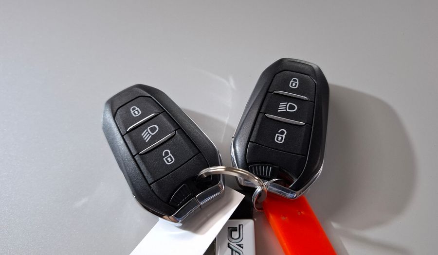 Peugeot 3008 1.6 HYBRID4 300 E-AUTO GT PACK Suv 2022