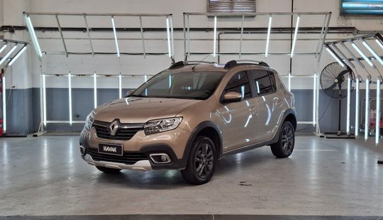 Renault • Sandero Stepway