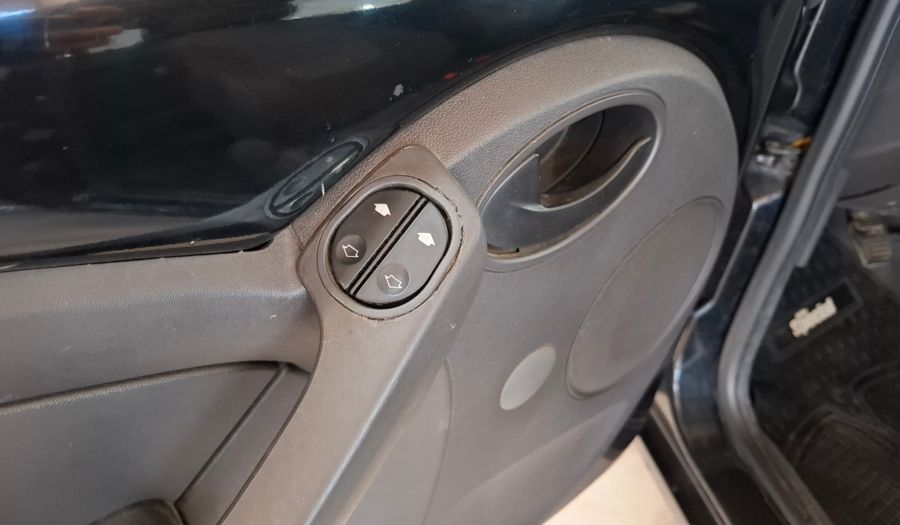 Ford Ka 1.0 FLY VIRAL Hatchback 2012