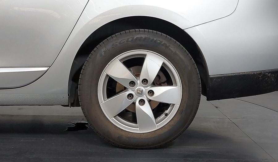 Renault Fluence 2.0 16V HI-FLEX DYNAMIQUE X-TRONIC Sedan 2014