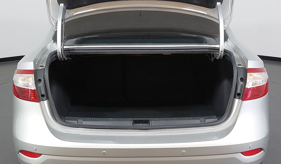 Renault Fluence 2.0 16V HI-FLEX DYNAMIQUE X-TRONIC Sedan 2014