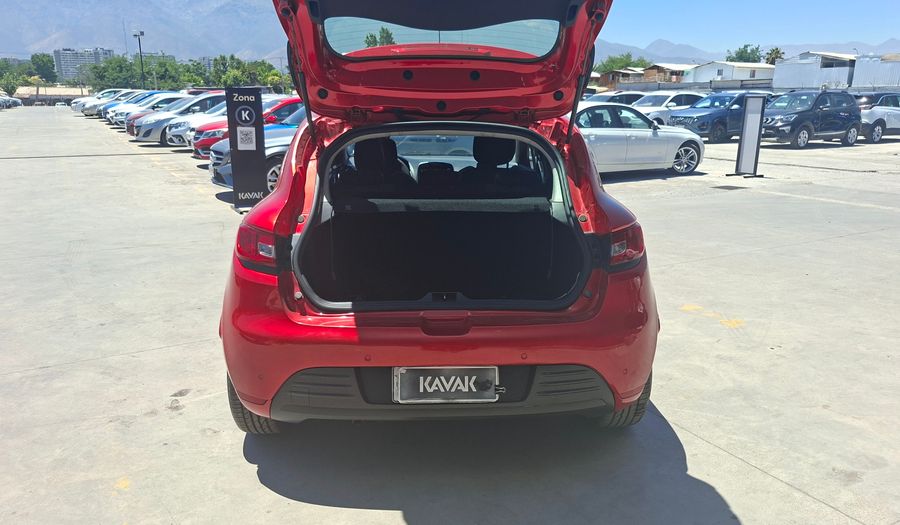 Renault Clio 1.2 EXPRESSION Hatchback 2017