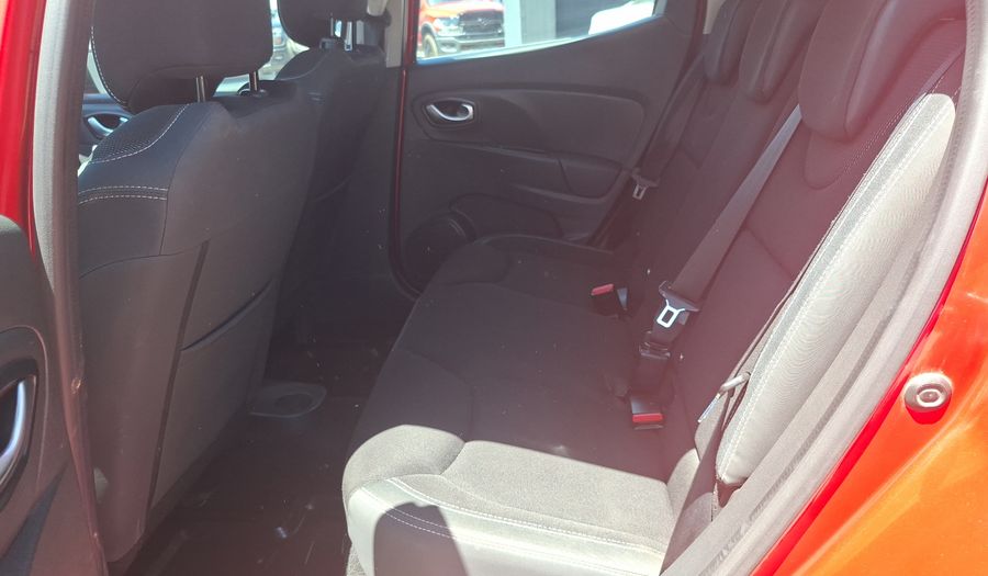 Renault Clio 1.2 EXPRESSION Hatchback 2017