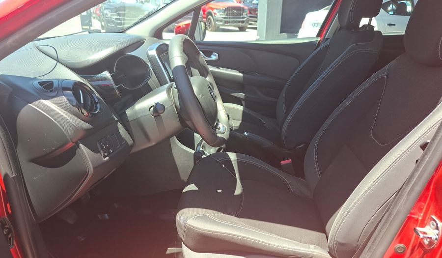 Renault Clio 1.2 EXPRESSION Hatchback 2017