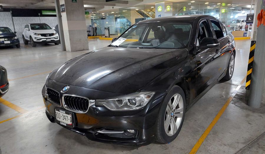 Bmw Serie 3 2.0 320IA SPORT LINE Sedan 2014