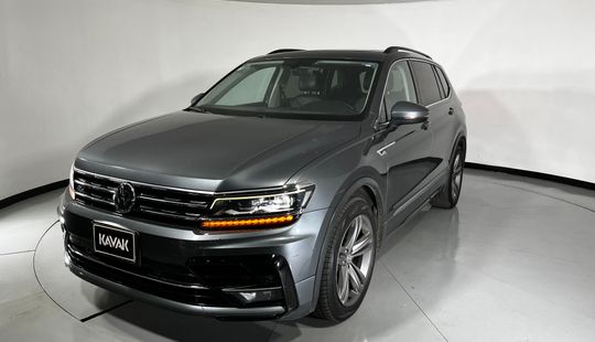 Volkswagen • Tiguan