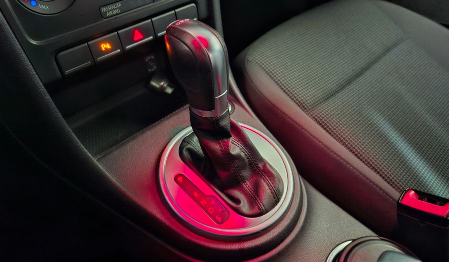 Volkswagen The Beetle 1.4 TSI DSG DESIGN Hatchback 2015