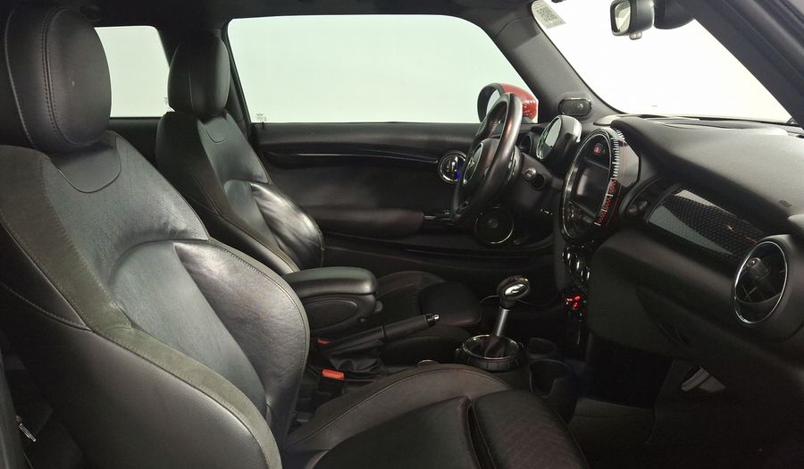 Mini John Cooper Works 2.0 JOHN COOPER WORKS HOT CHILI AT Hatchback 2016