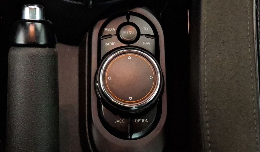 Mini John Cooper Works 2.0 JOHN COOPER WORKS HOT CHILI AT Hatchback 2016