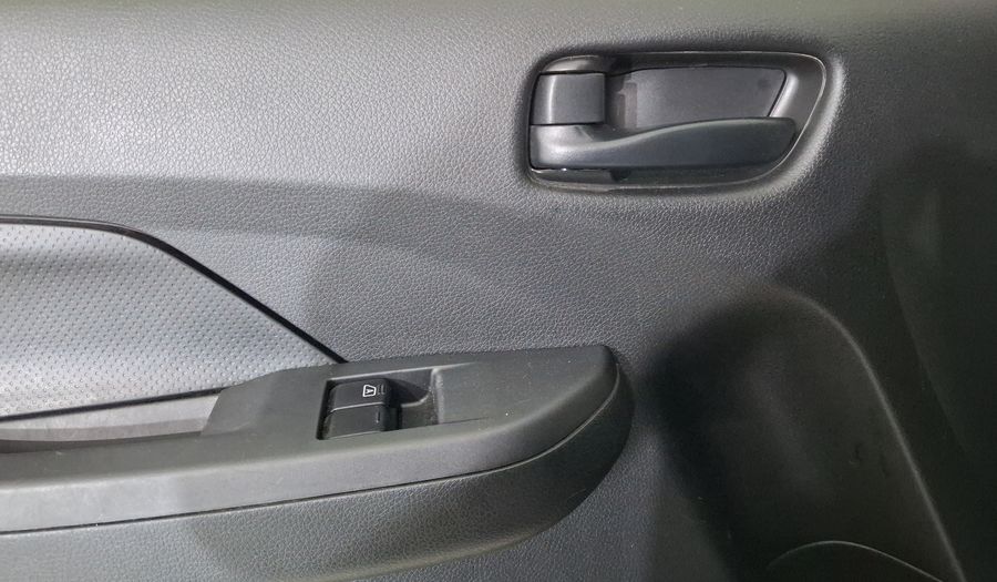 Nissan Nv350 Urvan 2.5 PANEL AMPLIA AA Van 2024