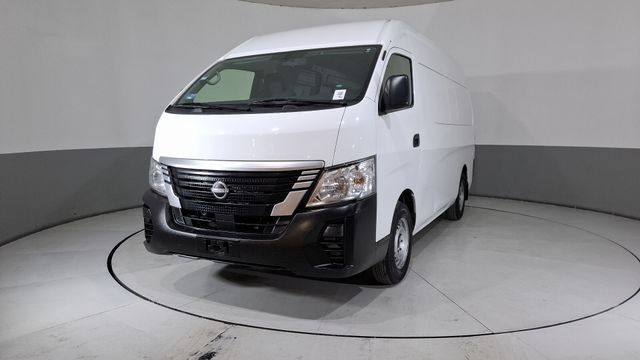 Nissan • NV350 Urvan