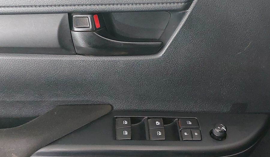 Toyota Hilux 2.7 DOBLE CABINA BASE (D-CAB BASE) Pickup 2017