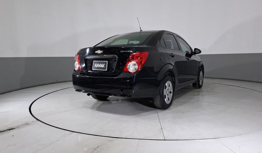 Chevrolet Sonic 1.6 MT A LS Sedan 2015