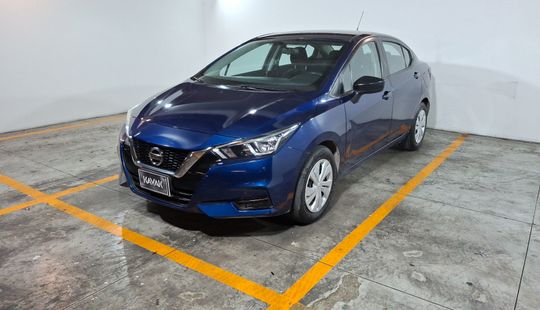 Nissan • Versa