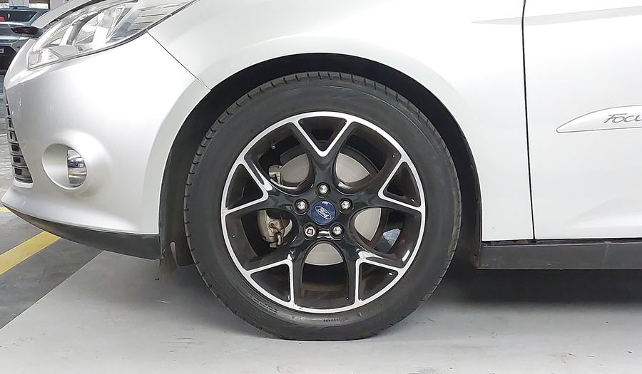 Ford Focus TITANIUM SEDAN AUTOMATICO Sedan 2015