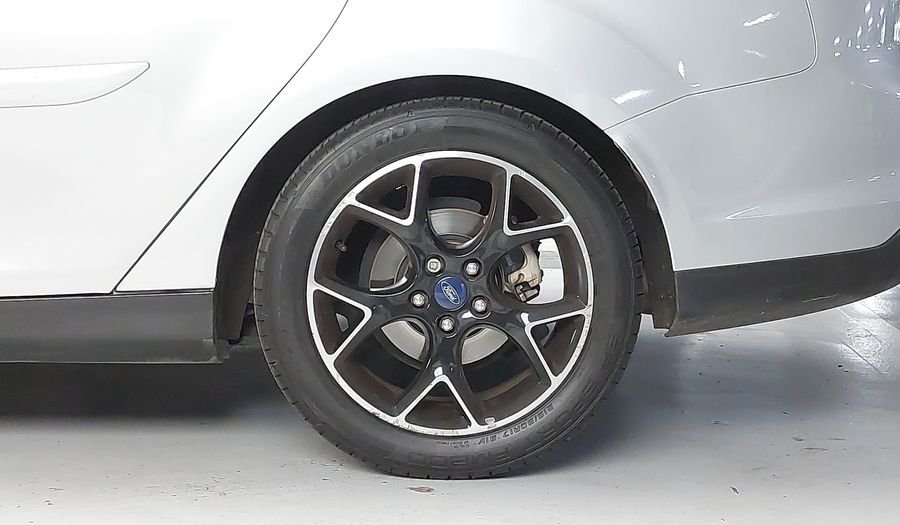 Ford Focus TITANIUM SEDAN AUTOMATICO Sedan 2015