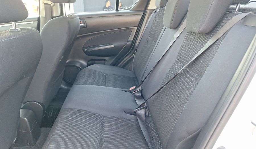 Suzuki Swift 1.2 GLX AUTO Hatchback 2015