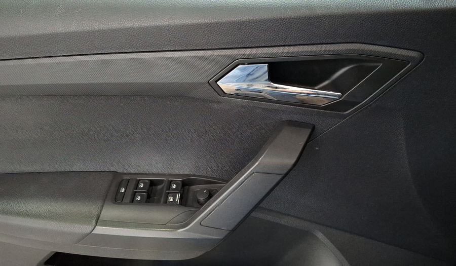 Seat Ibiza 1.6 STYLE MT CONNECT Hatchback 2018