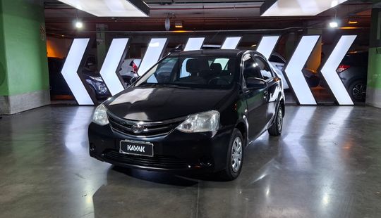 Toyota • Etios