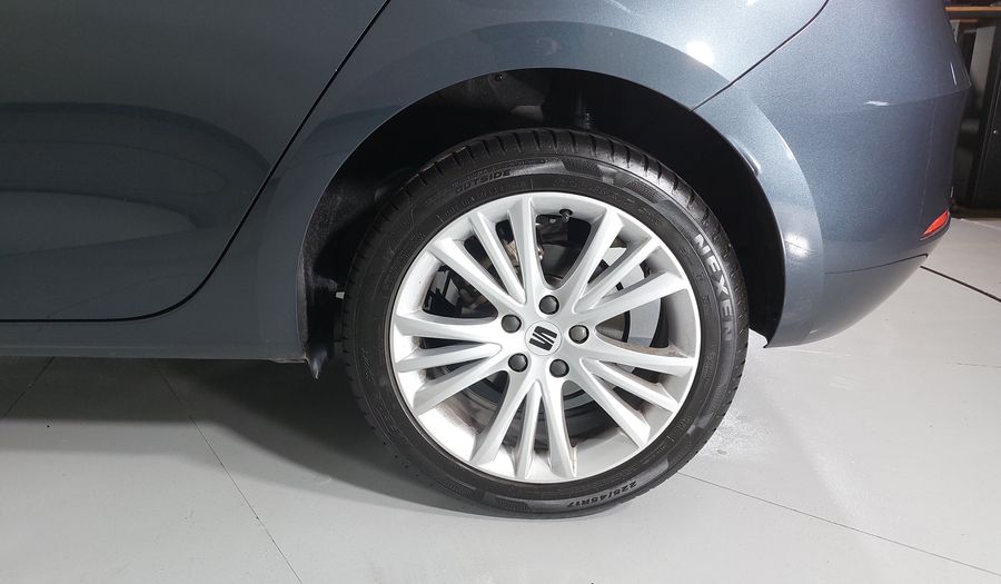 Seat Leon 1.4 STYLE AUTO Hatchback 2024