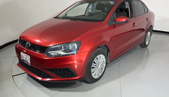 Volkswagen • Vento