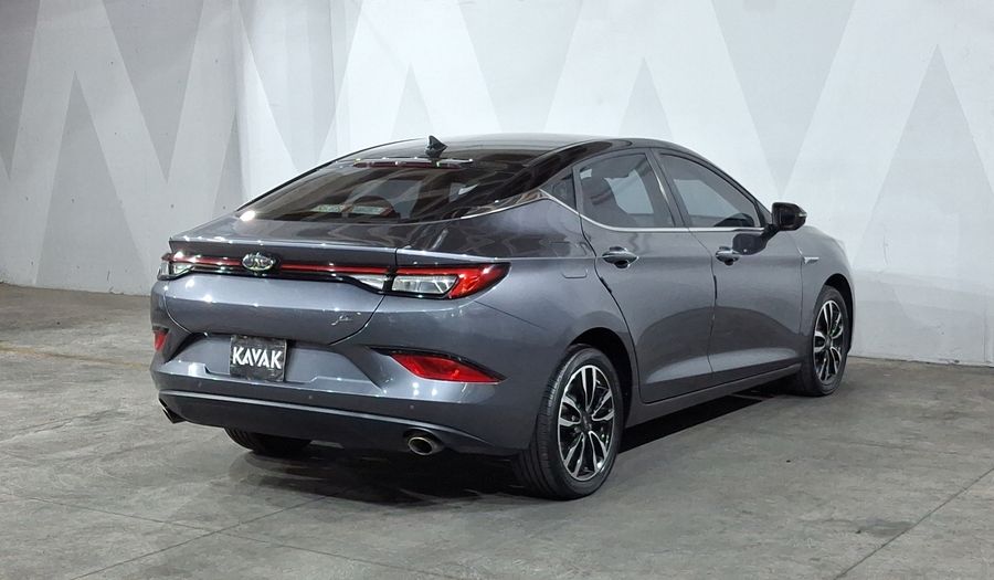 Jac J7 1.5 QUANTUM CVT Hatchback 2022