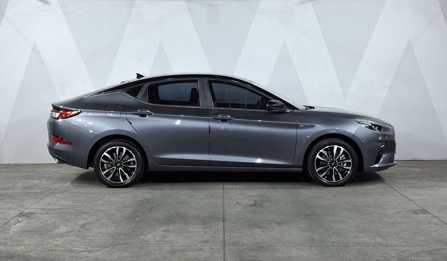 Jac J7 1.5 QUANTUM CVT Hatchback 2022