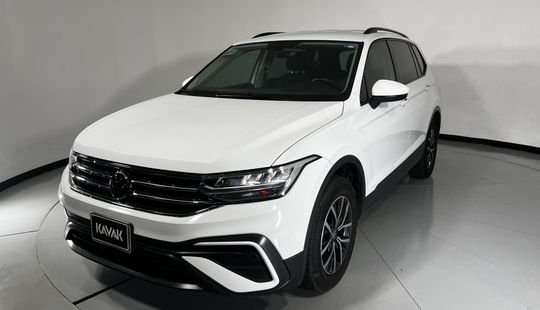 Volkswagen • Tiguan