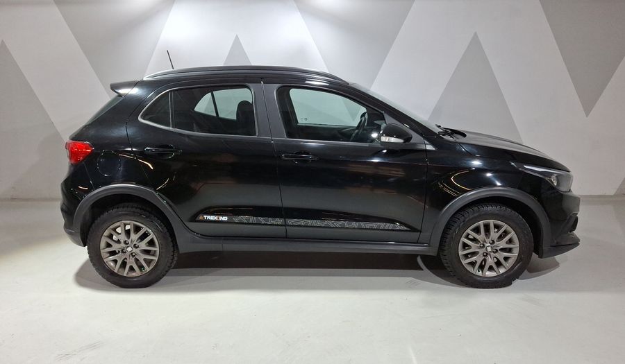 Fiat Argo 1.8 TREKKING AUTO Hatchback 2022