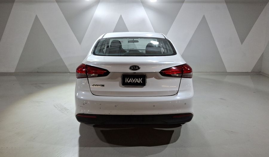 Kia Forte 2.0 EX MT Sedan 2017