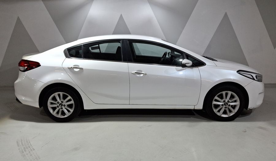 Kia Forte 2.0 EX MT Sedan 2017