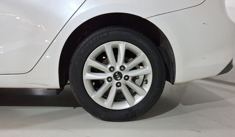 Kia Forte 2.0 EX MT Sedan 2017