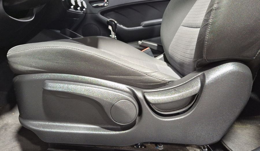 Kia Forte 2.0 EX MT Sedan 2017