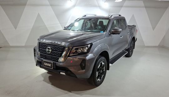 Nissan • Frontier