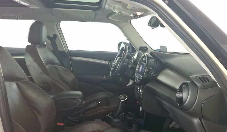 Mini Cooper 1.5 COOPER PEPPER AT Hatchback 2015