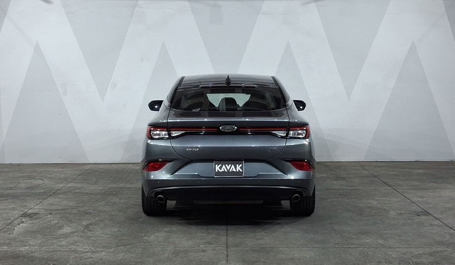 Jac J7 1.5 QUANTUM CVT Hatchback 2021