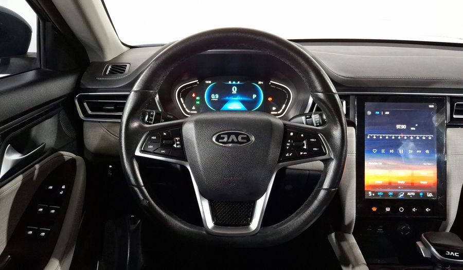 Jac J7 1.5 QUANTUM CVT Hatchback 2021