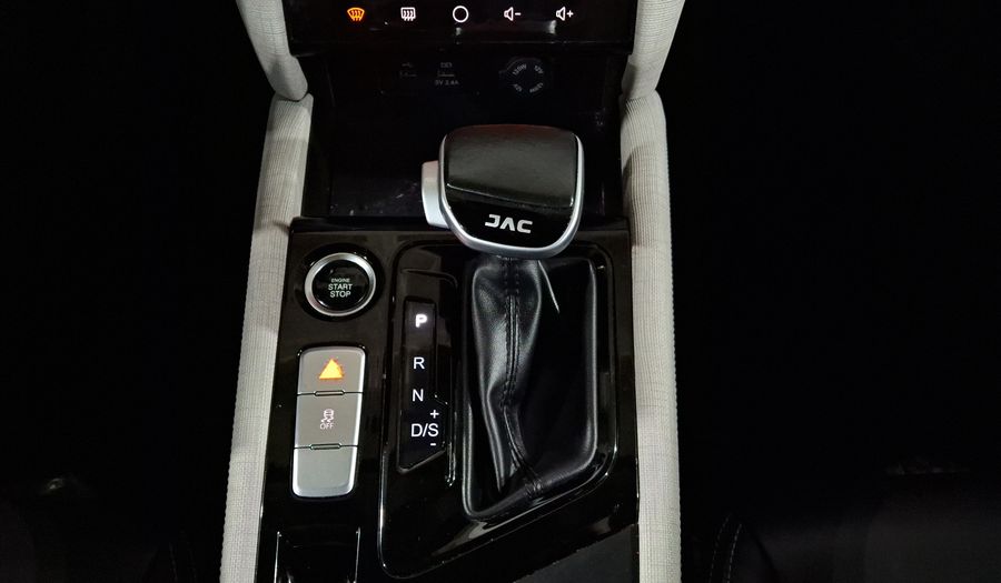 Jac J7 1.5 QUANTUM CVT Hatchback 2021