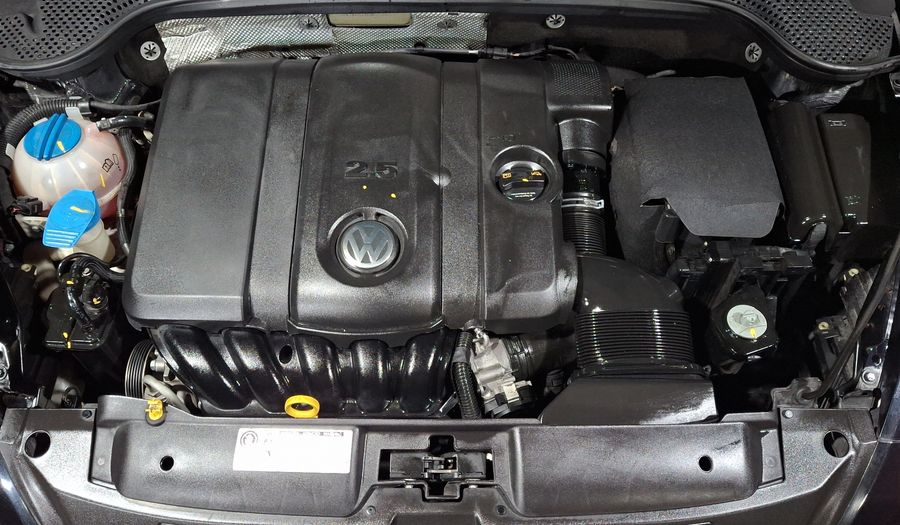 Volkswagen Beetle 2.5 SPORT TIPTRONIC Hatchback 2013