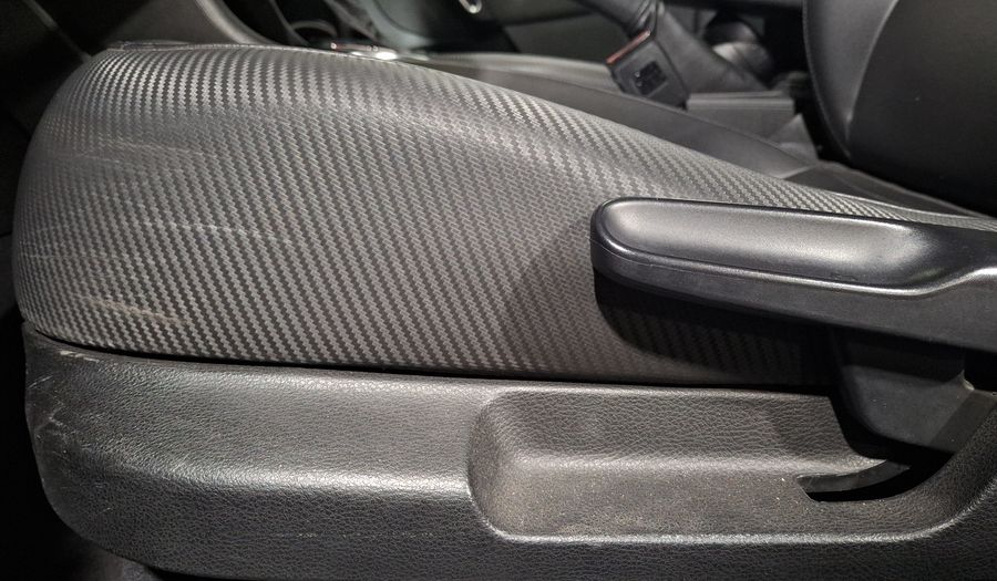 Volkswagen Beetle 2.5 SPORT TIPTRONIC Hatchback 2013