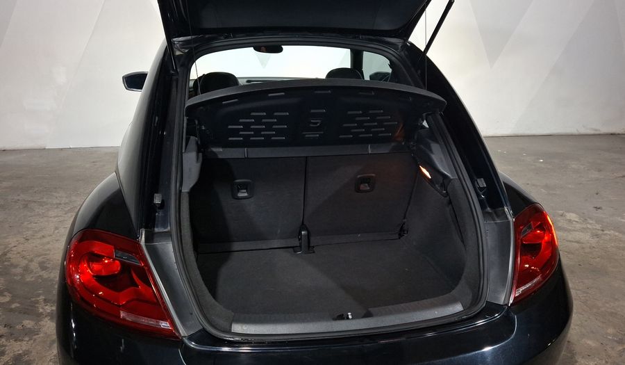 Volkswagen Beetle 2.5 SPORT TIPTRONIC Hatchback 2013