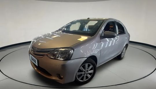 Toyota • Etios