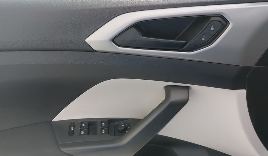 Volkswagen Taigun 1.0 TSI TRENDLINE AUTO Suv 2024