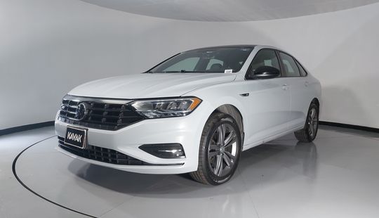 Volkswagen • Jetta